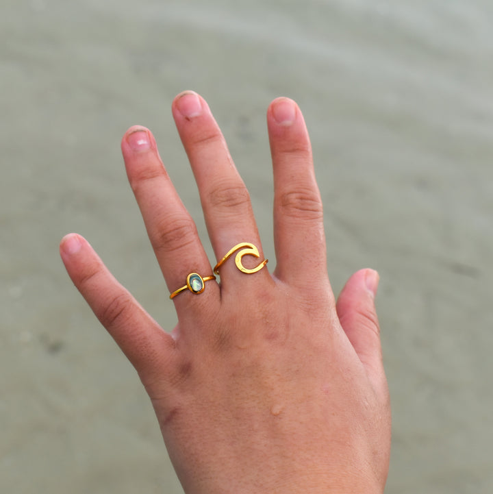 Pāua Shell Ring | Gold Vermeil