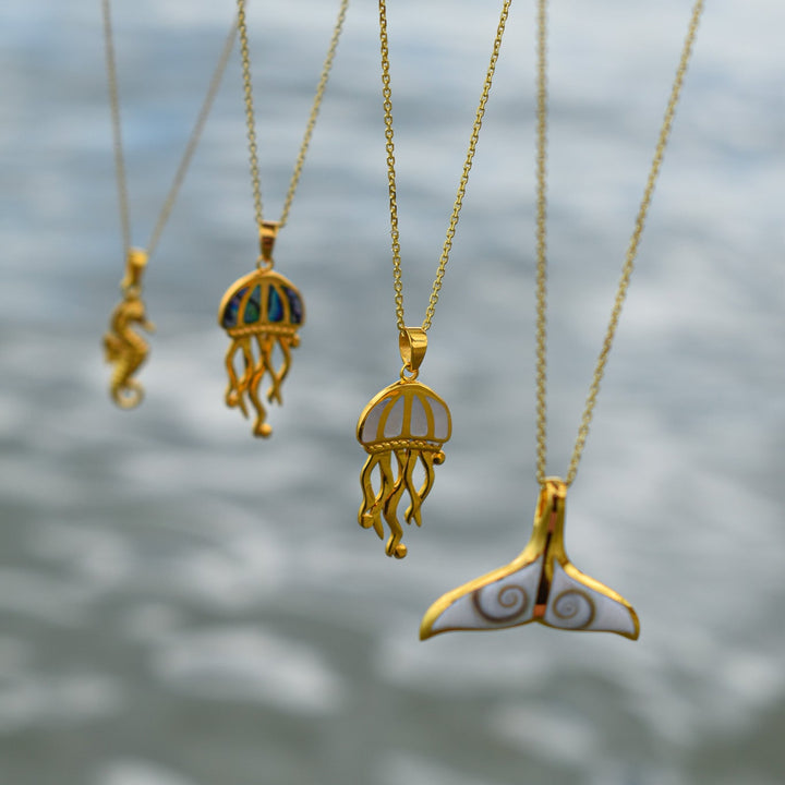 Shiva Shell Whale Tail Necklace | Gold Vermeil