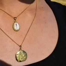 Load image into Gallery viewer, Gold Sand Dollar Necklace, Beach Necklace, Sand Dollar Jewellery, Gold Starfish Pendant, Mermaid Money, 