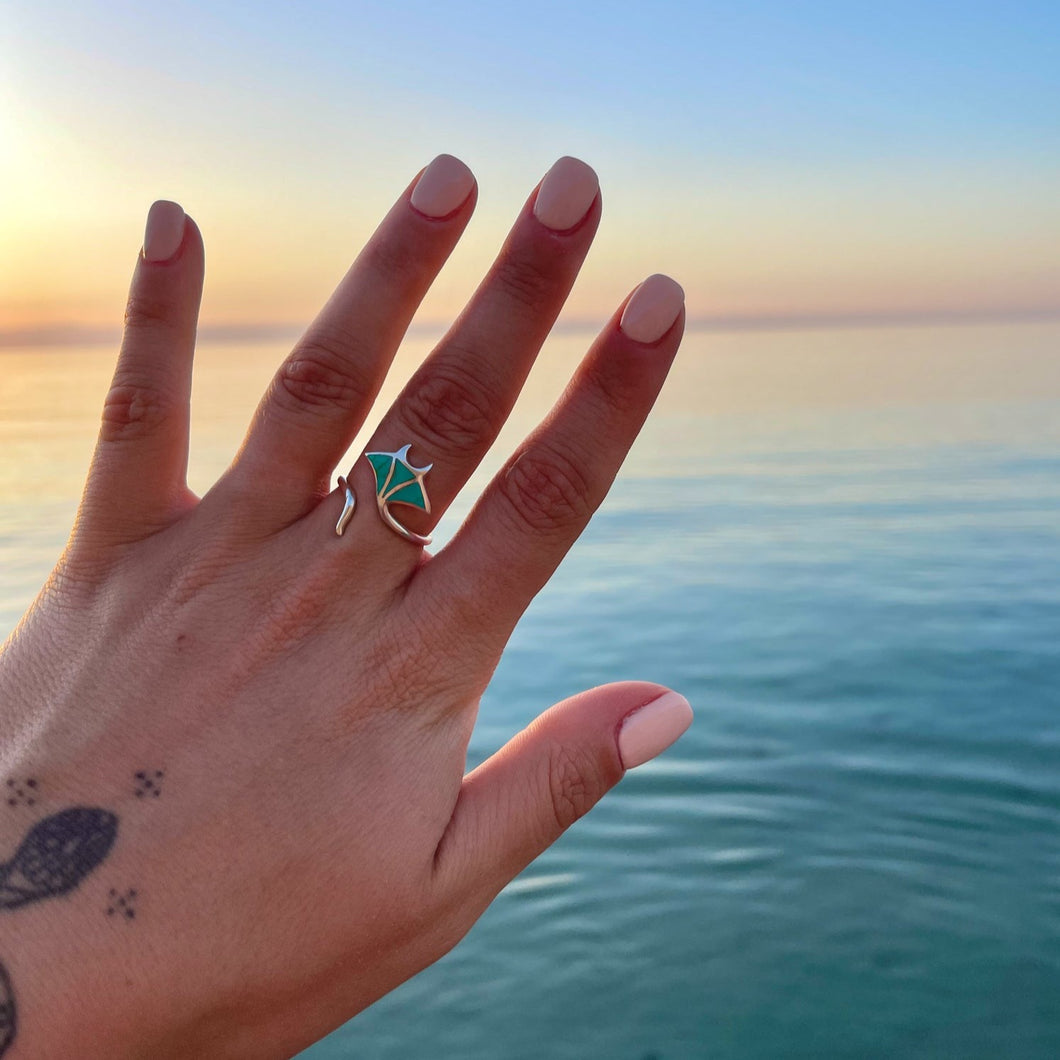 turquoise manta ray ring