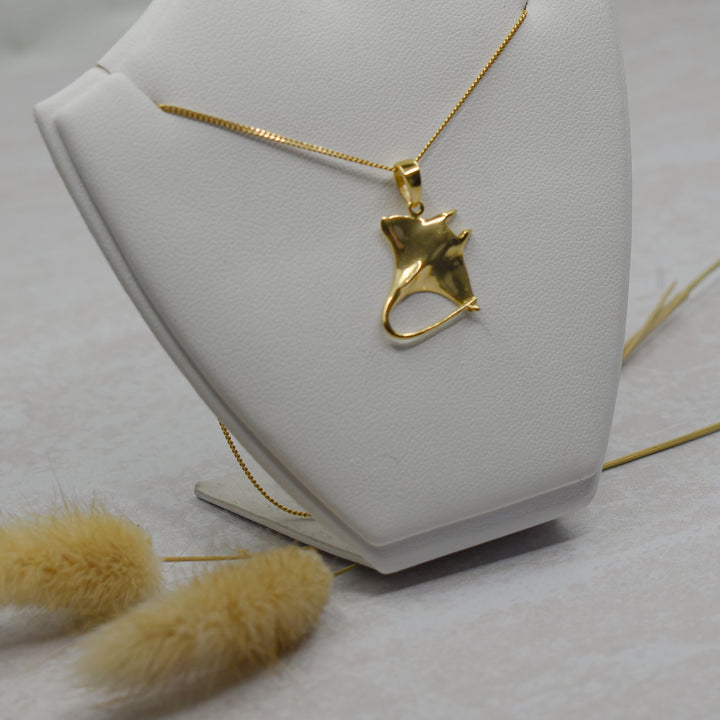 Gold Stingray Pendant