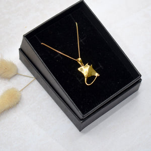Gold Stingray Necklace