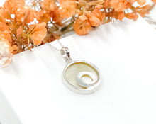 Load image into Gallery viewer, Mother of Pearl Wave Necklace