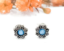 Load image into Gallery viewer, Blue Flower Ear Studs
