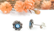 Load image into Gallery viewer, Blue Flower Ear Studs