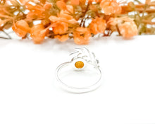 Load image into Gallery viewer, Amber Leaf Ring
