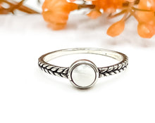 Load image into Gallery viewer, Howlite Ring